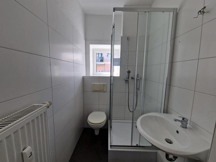 Wohnglück trifft auf Idylle - 2-Zimmer-EG-Wohnung mit Balkon in Neuruppin zu vermieten!