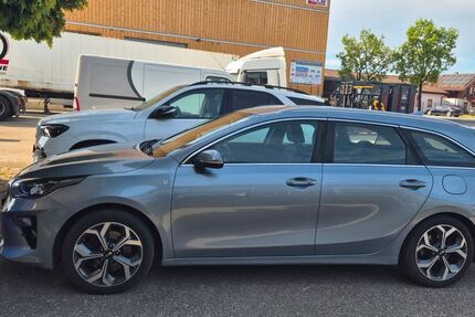 Kia ceed Sportswagon 119.000 km 12.800 &euro; Tüßling 84577