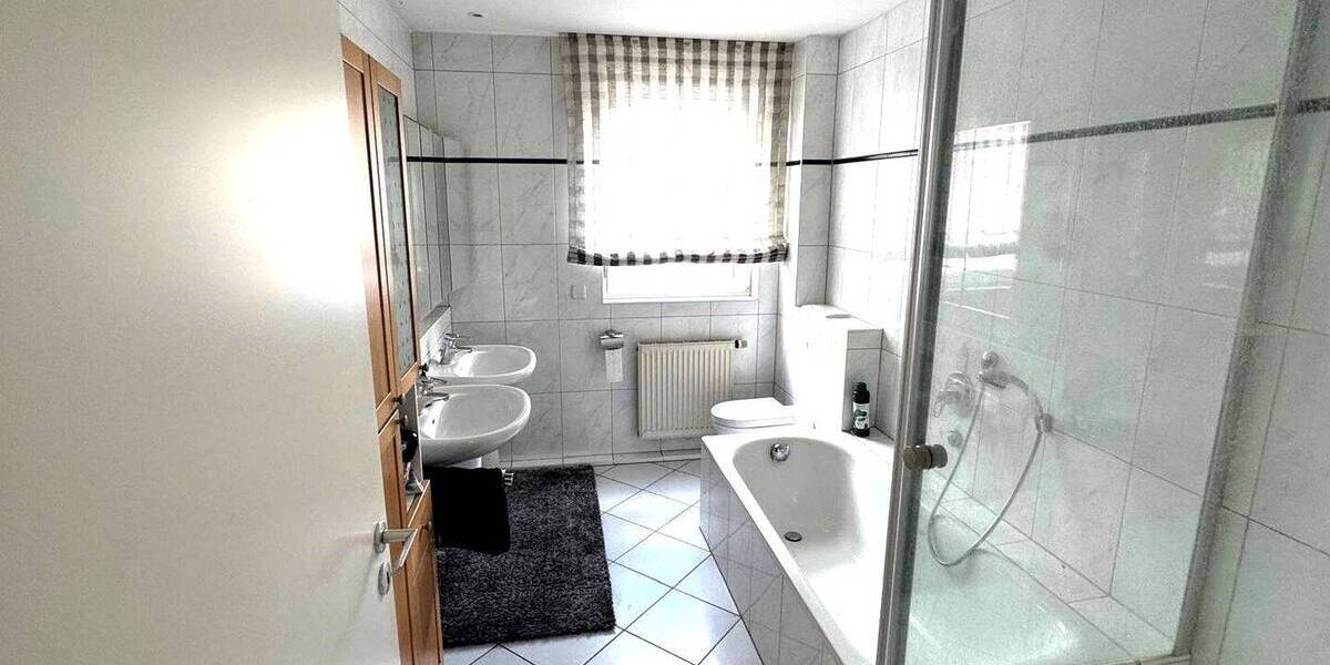 Etagenwohnung Dortmund Brackel - 3 Zimmer, 99 m&sup2;, 292.000&euro; | Angebot:26331964