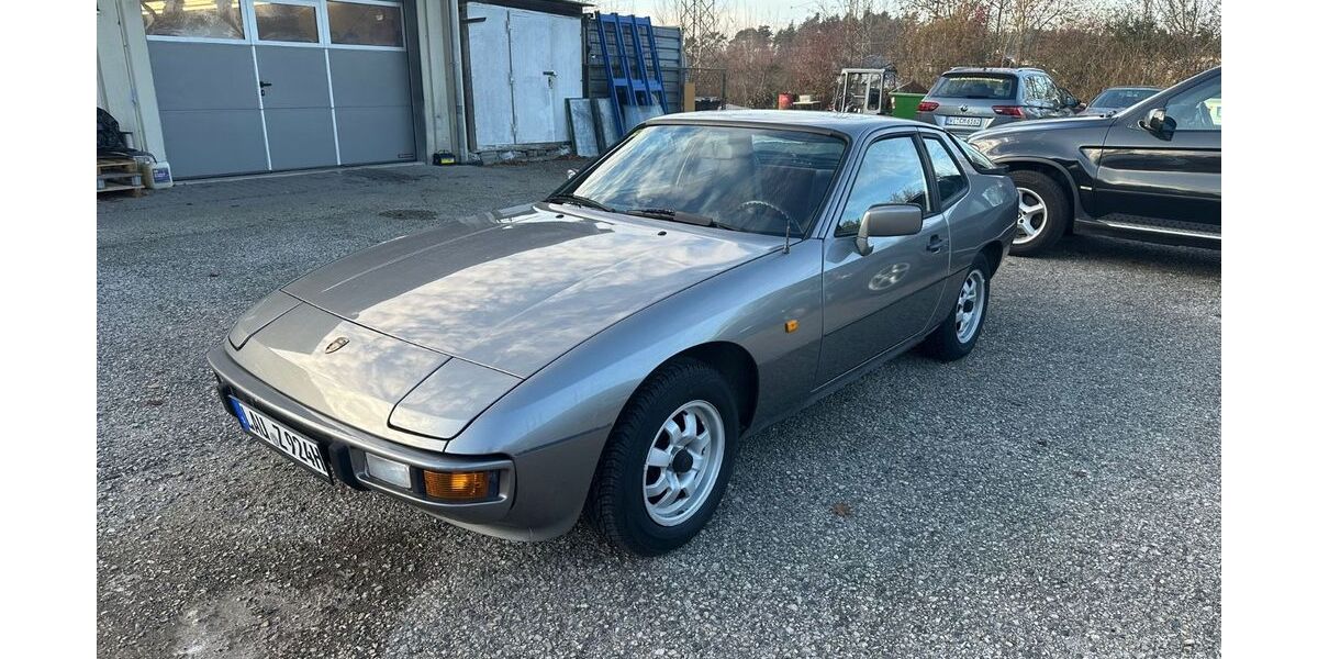 Porsche 924 133.482 km 12.000 &euro; Röthenbach a.d.Pegnitz 90552