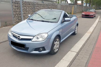 Opel Tigra 84.400 km 3.299 &euro; Lorsch 64653