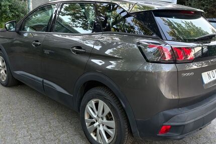 Peugeot 3008 170.383 km 12.495 &euro; Frankfurt am Main 60389