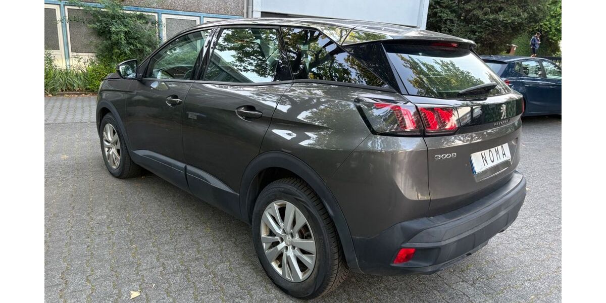 Peugeot 3008 170.383 km 12.495 &euro; Frankfurt am Main 60389