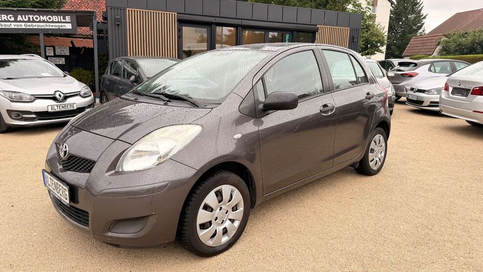 Toyota Yaris 154.000 km 4.899 € Oberasbach 90522