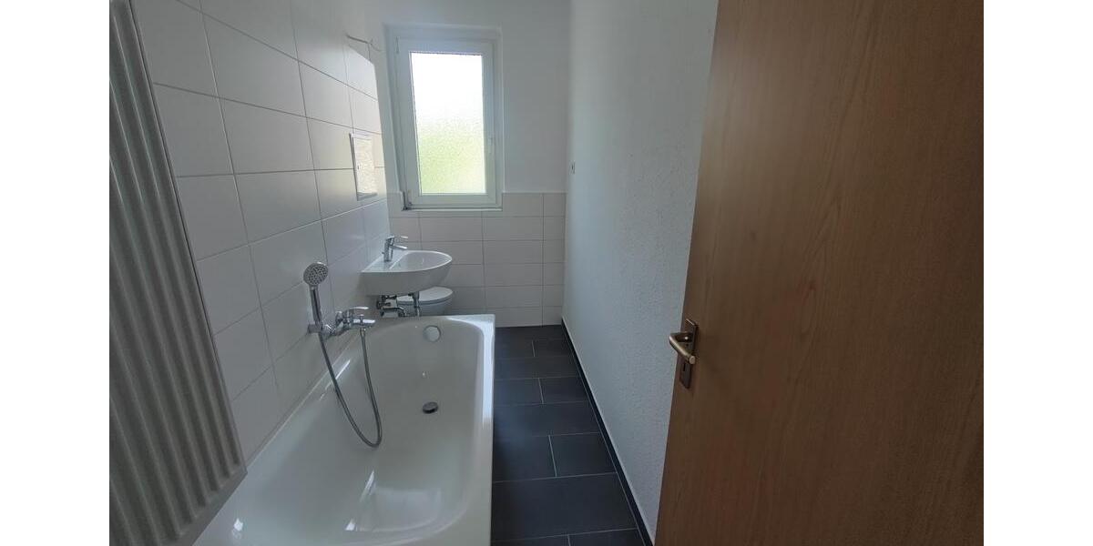 Etagenwohnung Merseburg - 3 Zimmer, 59 m&sup2;, 346&euro; | Angebot:26662545
