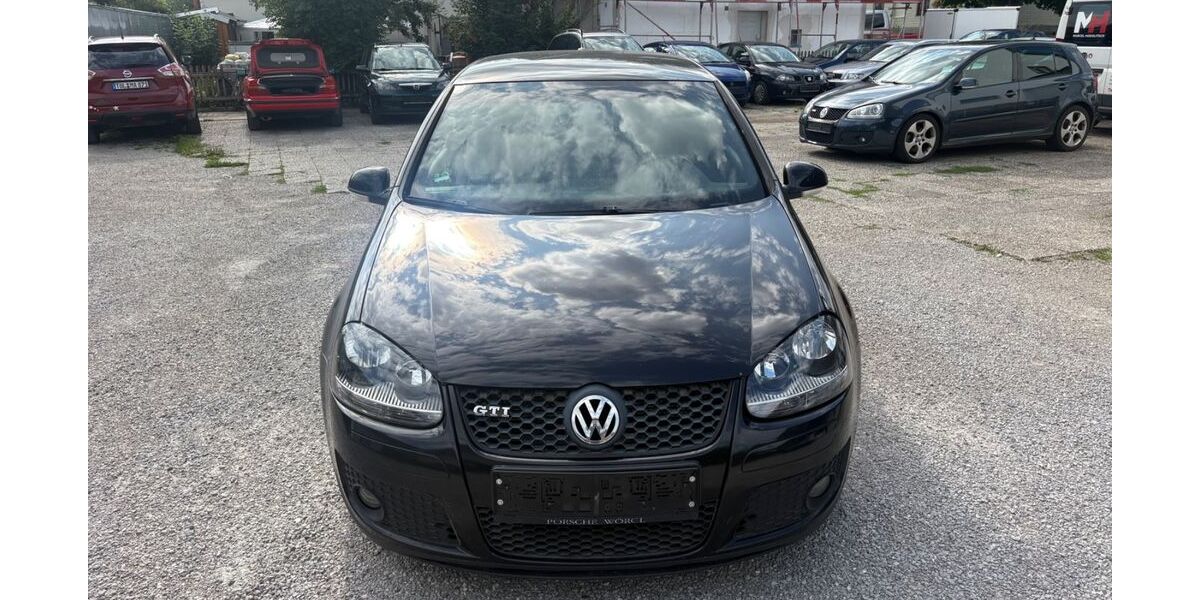 VW Golf 328.000 km 1.999 &euro; Egling 82544