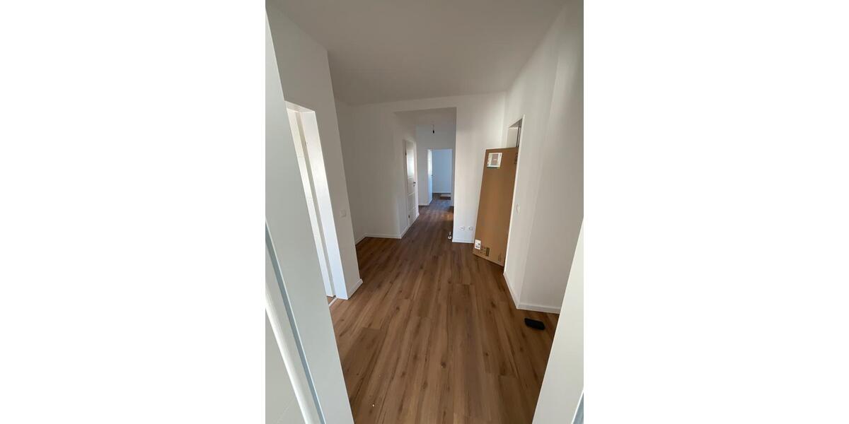 Helle frisch sanierte 3-Zimmer-Wohnung in Niederkassel-Rheidt 3 zimmer