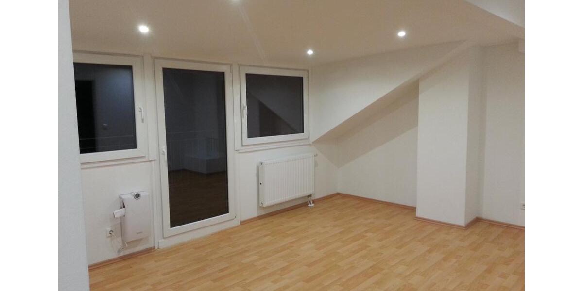 Dachgeschoßwohnung Neuss Furth-Mitte - 2 Zimmer, 50 m&sup2;, 550&euro; | Angebot:24573894
