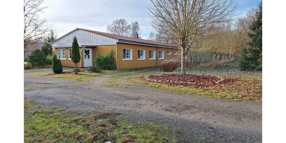 Riesen-Grundstück, zusätzl. Bauland, Riesen-Garage, Stall - Großzügiges Wohnhaus in Greifswald 7 zimmer