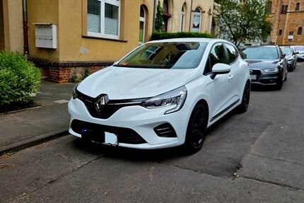 Renault Clio 42.000 km 11.800 &euro; Kassel 34117