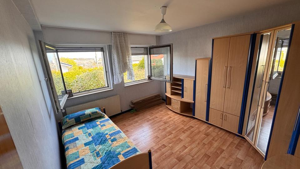 Einfamilienhaus Wiehl - 7 Zimmer, 143 m&sup2;, 225.000&euro; | Angebot:26226574