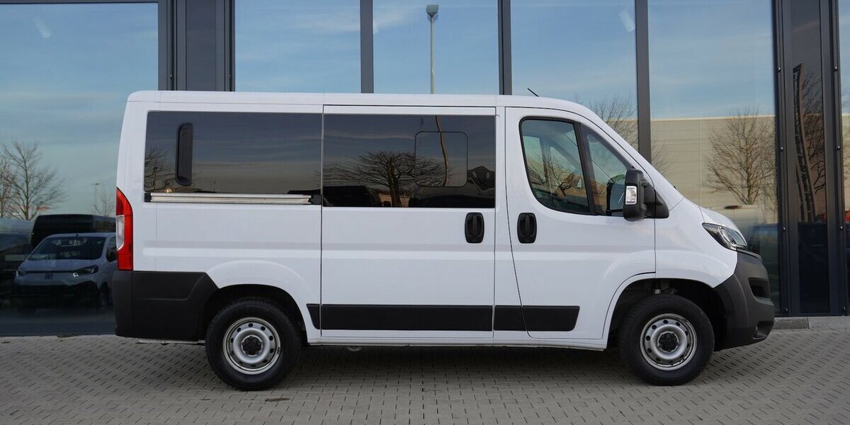 Fiat Ducato Kombi L1H1 140 / 9-Sitzer / Klima hinten 60.032 km 27.965 &euro; Münchenbernsdorf 07589