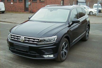 VW Tiguan 2.0 TDI Sound- Navi-ACC-AHK-LED-18Zoll