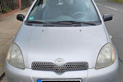 Toyota Yaris 183.000 km 1.400 &euro; Hannover 30179