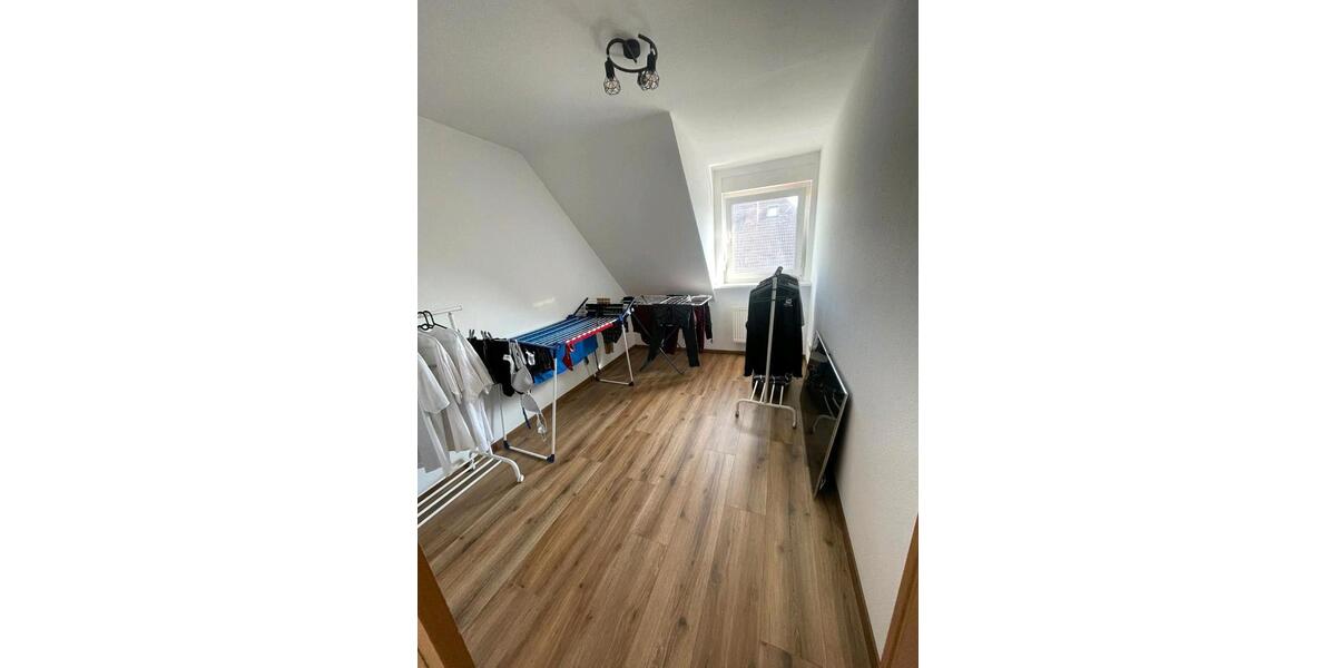 Reihenhaus Schortens - 4 Zimmer, 111 m&sup2;, 1.060&euro; | Angebot:26314755