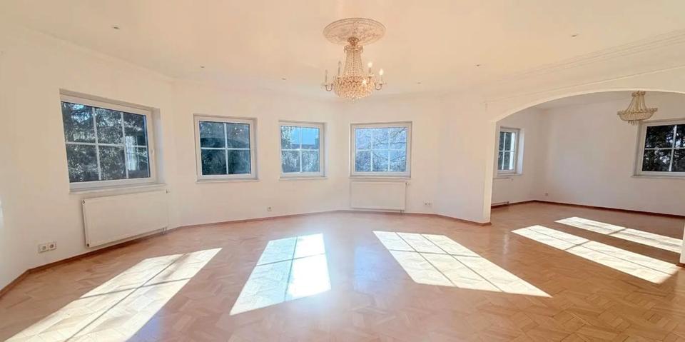 Einfamilienhaus Bad Liebenzell - 8 Zimmer, 286 m&sup2;, 870.000&euro; | Angebot:26737917