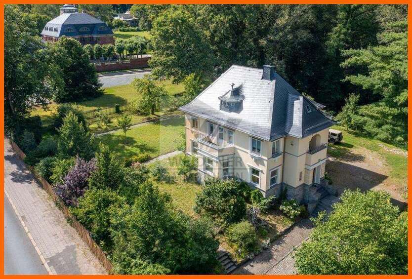 Haus zum Kaufen in Gera 750.000 € 264 m²