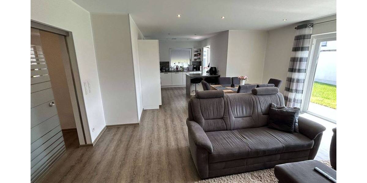 Bungalow Lichtenau - 6 Zimmer, 133 m&sup2;, 540.000&euro; | Angebot:23948099