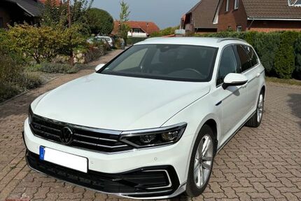 VW Passat 22.000 km 34.500 € Wolfsburg 38448