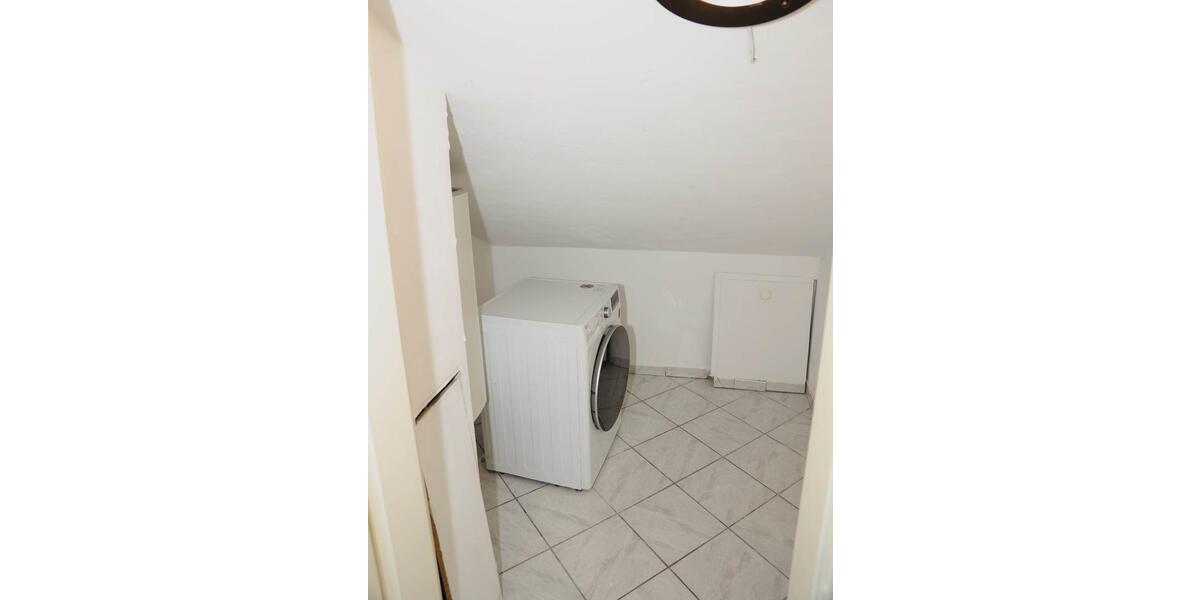 Dachgeschoßwohnung Mainz Ebersheim - 2 Zimmer, 58 m&sup2;, 660&euro; | Angebot:26312470