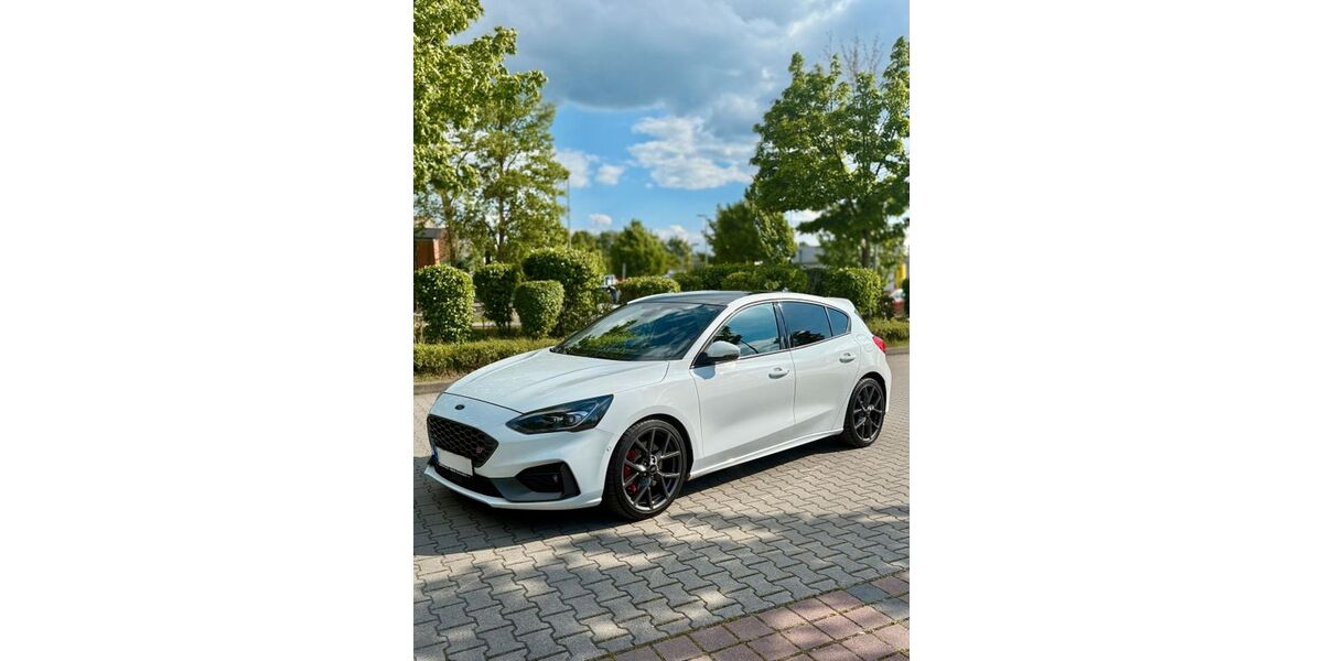 Ford Focus 107.500 km 18.990 &euro; Kirchheim bei München 85551