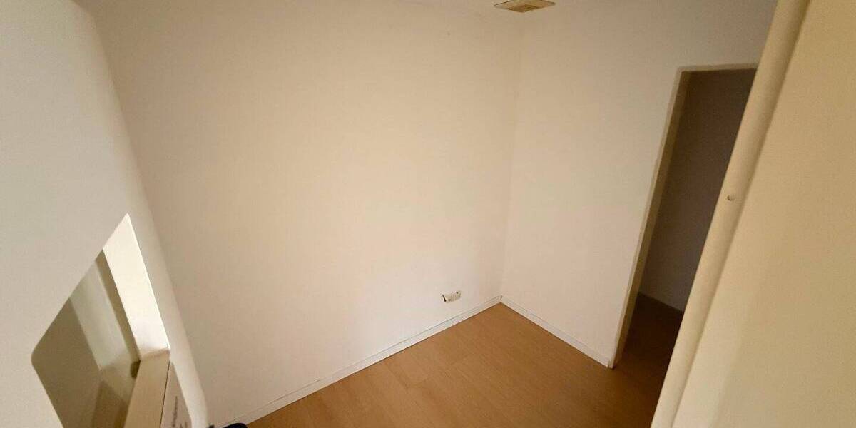 Etagenwohnung Gelsenkirchen Feldmark - 9 Zimmer, 169 m&sup2;, 1.490&euro; | Angebot:26853818