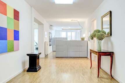 Büro in Gundelfingen 2.442 € 132 m²
