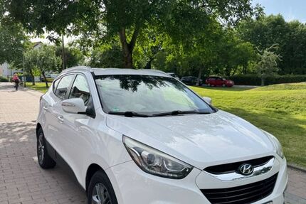 Hyundai ix35 130.000 km 9.000 &euro; Frankfurt am Main 60435