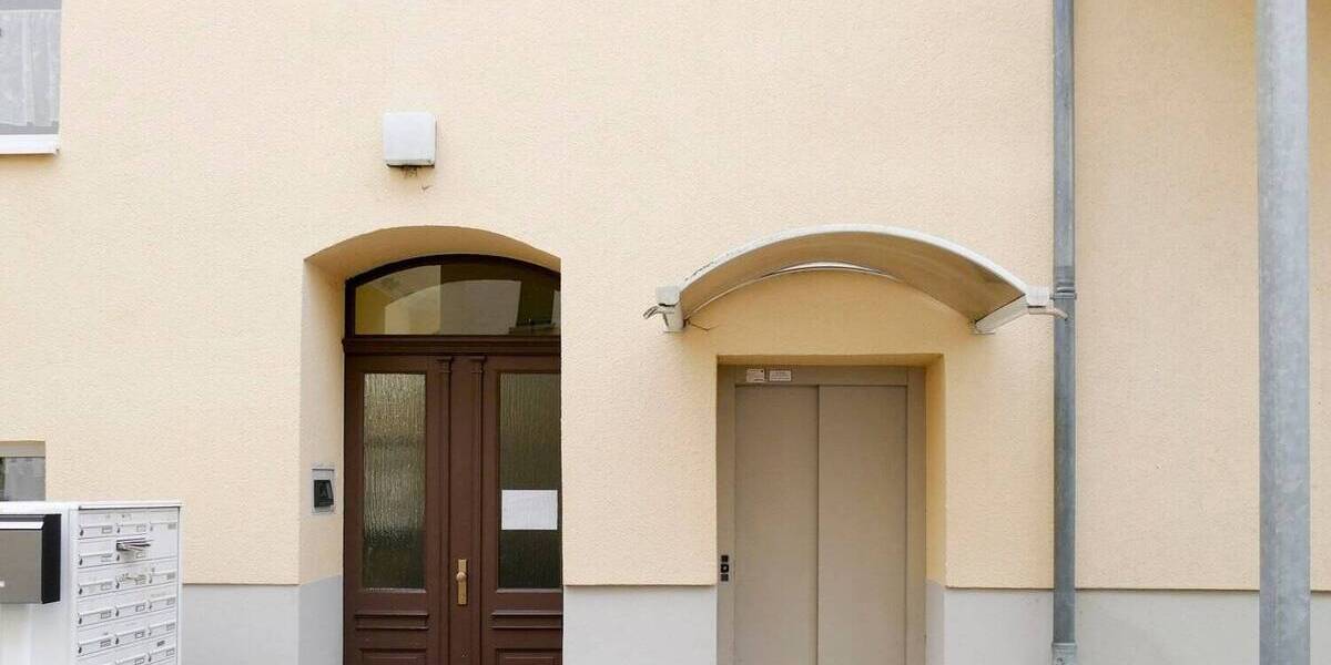 Etagenwohnung Greiz - 2 Zimmer, 37 m&sup2;, 33.000&euro; | Angebot:19293224