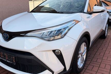 Toyota C-HR 42.000 km 21.950 € Berlin 12355