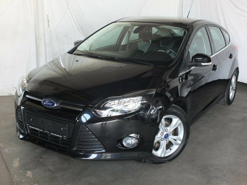Ford Focus CHAMPIONS EDITION 5-TÜRIG orig.53.215 km ! 53.215 km 8.404 € Köln 50858