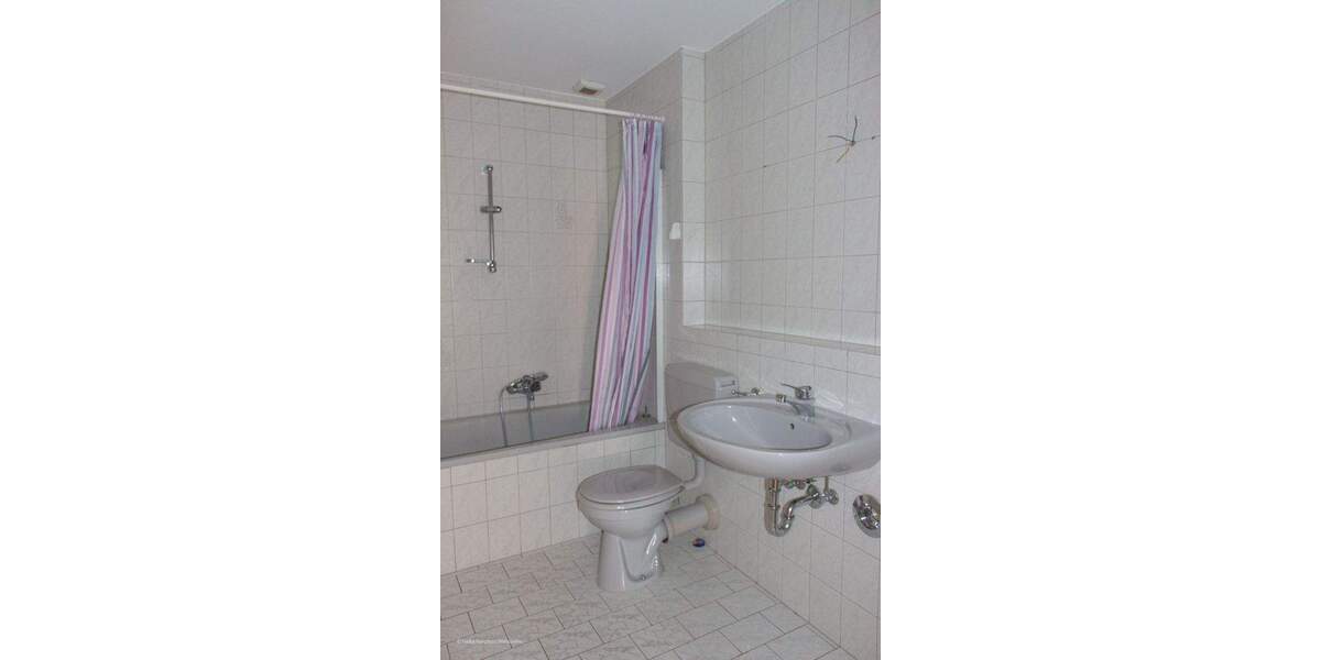 ***Heike Borchers Immobilien***Freundliche Terrassenwohnung mit viel Tageslicht***1. Obergeschoss*** 3 zimmer