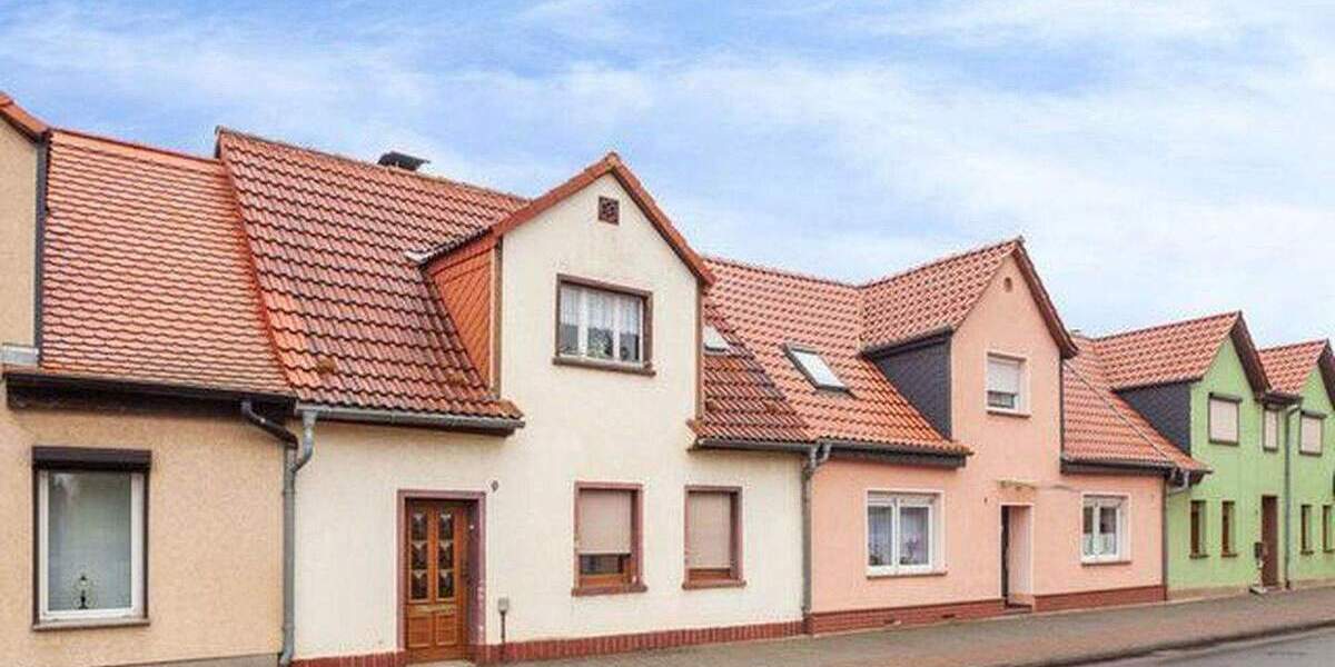 Reihenmittelhaus Zörbig - 7 Zimmer, 130 m&sup2;, 59.000&euro; | Angebot:25718921