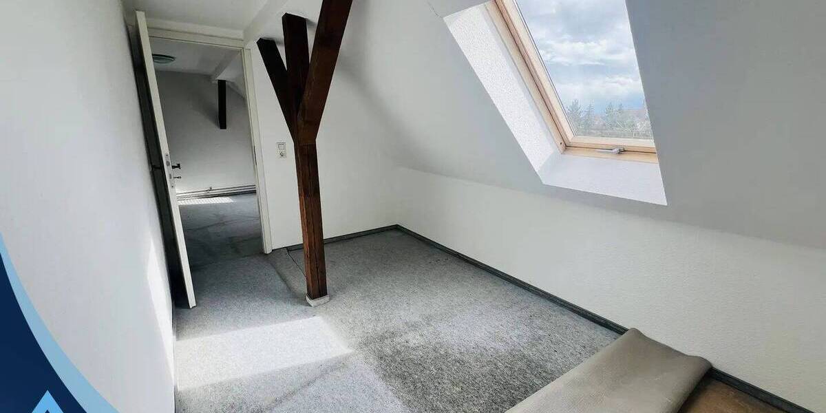 Doppelhaushälfte Tangermünde - 9 Zimmer, 170 m&sup2;, 219.000&euro; | Angebot:25928525