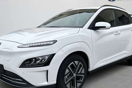 Hyundai KONA 11.000 km 32.490 &euro; Roßleben-Wiehe OT Bottendorf 06571