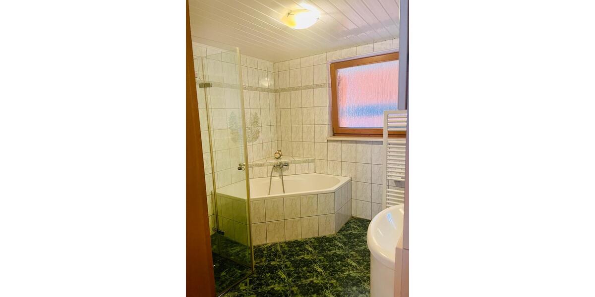 Mehrfamilienhaus, Wohnhaus Bad Lobenstein - 4 Zimmer, 240 m&sup2;, 175.000&euro; | Angebot:25838085