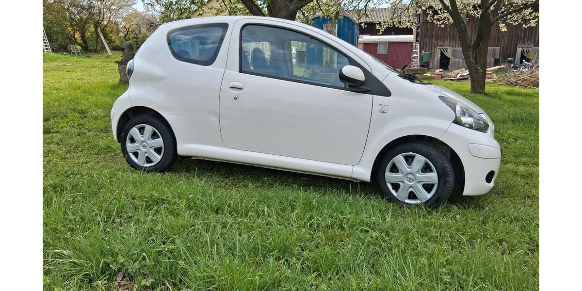 Toyota Aygo (X) 161.400 km 2.250 &euro; Reichenberg 97234
