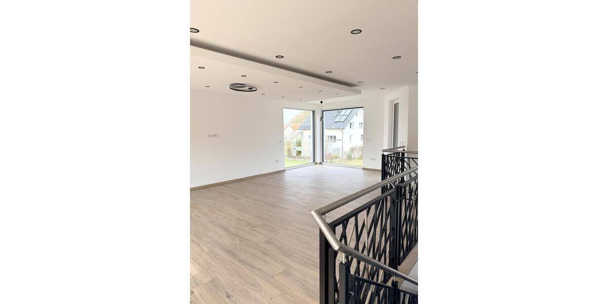 Einfamilienhaus Warburg - 5 Zimmer, 230 m&sup2;, 2.050&euro; | Angebot:26183253