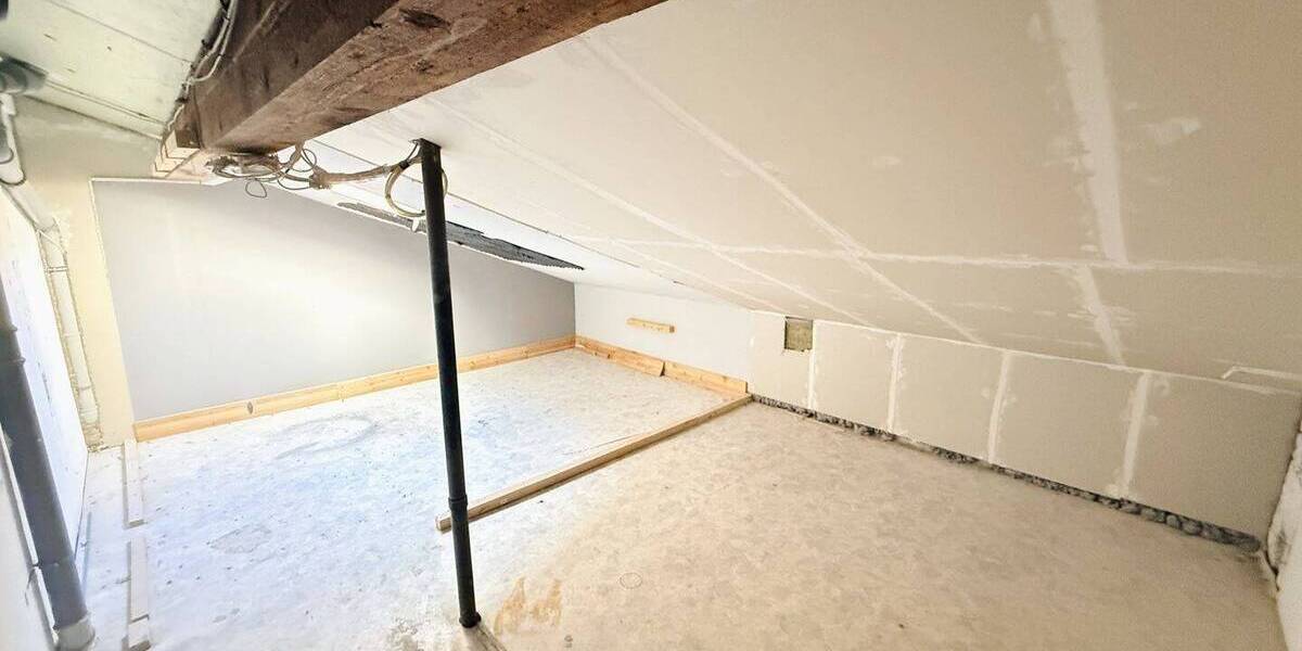 Etagenwohnung Wallerfangen / Düren Düren - 3 Zimmer, 94 m&sup2;, 139.000&euro; | Angebot:25668692