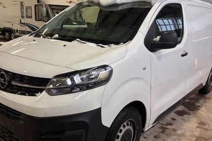Opel Vivaro 99.000 km 17.900 &euro; Bad Langensalza 99947