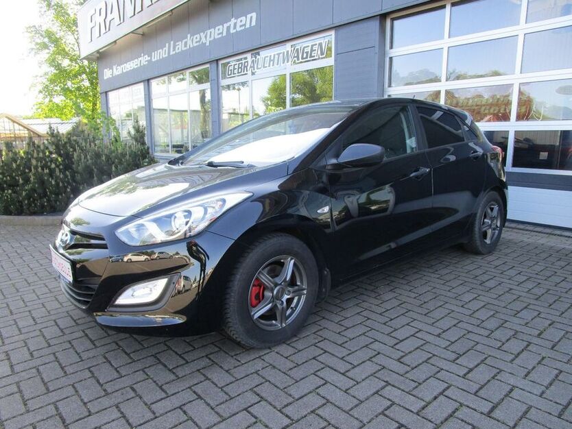 i30