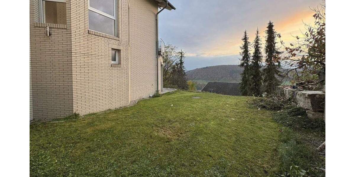 Einfamilienhaus Neckarzimmern - 6 Zimmer, 315 m&sup2;, 2.600&euro; | Angebot:25757028