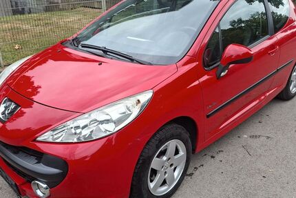Peugeot 207 207.000 km 1.900 &euro; Essen 45279