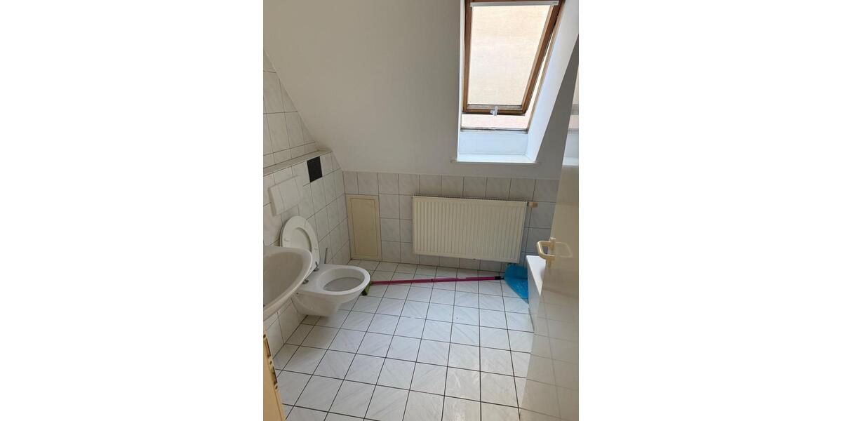 Dachgeschoßwohnung Holzminden - 3 Zimmer, 66 m&sup2;, 450&euro; | Angebot:26269887