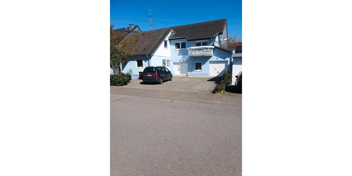 Einfamilienhaus Ihringen - 8 Zimmer, 214 m&sup2;, 1.900&euro; | Angebot:26051481