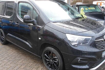 Opel Combo 76.000 km 17.500 &euro; Neumünster 24539