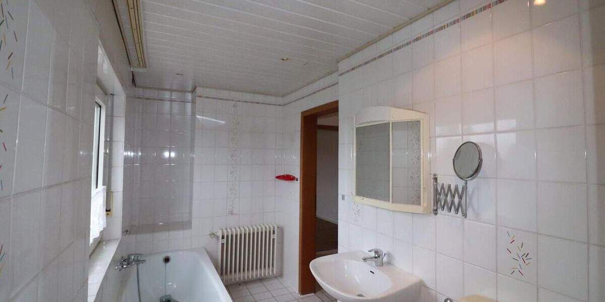 Mehrfamilienhaus, Wohnhaus Wettenberg Wißmar - 9 Zimmer, 235 m&sup2;, 539.000&euro; | Angebot:25682695