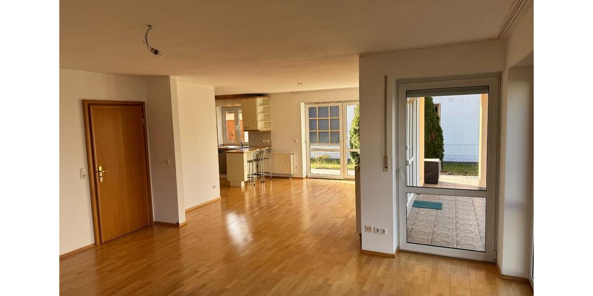 Einfamilienhaus Straubing - 5 Zimmer, 160 m&sup2;, 1.450&euro; | Angebot:25431384