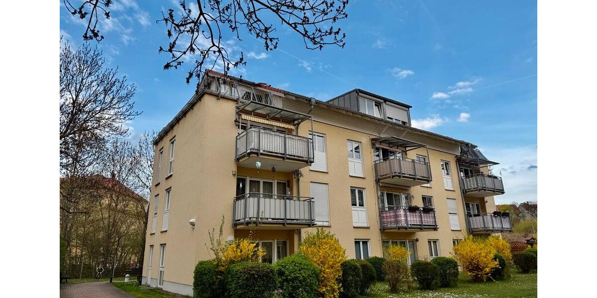 Dachgeschoßwohnung Gotha - 2 Zimmer, 80 m&sup2;, 990&euro; | Angebot:26511810