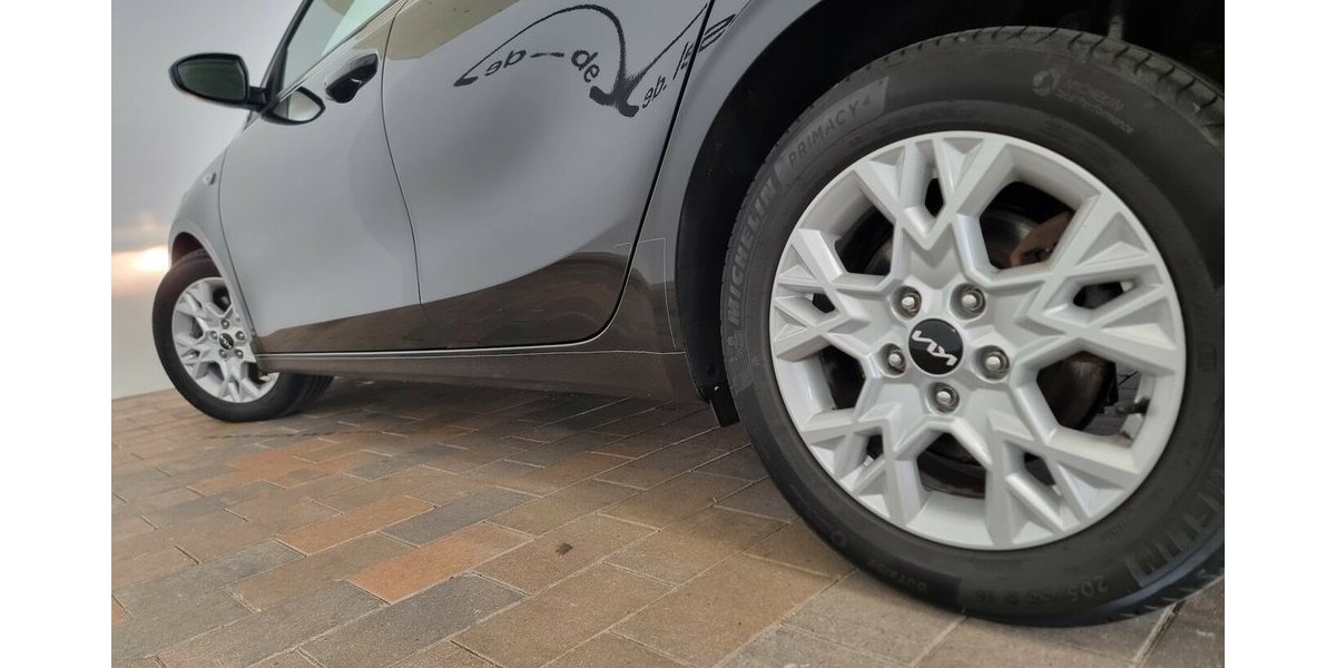 Kia cee´d Sportswagon ACC APP SHZ Spur Klima Kamera 52.400 km 17.850 &euro; Garrel 49681